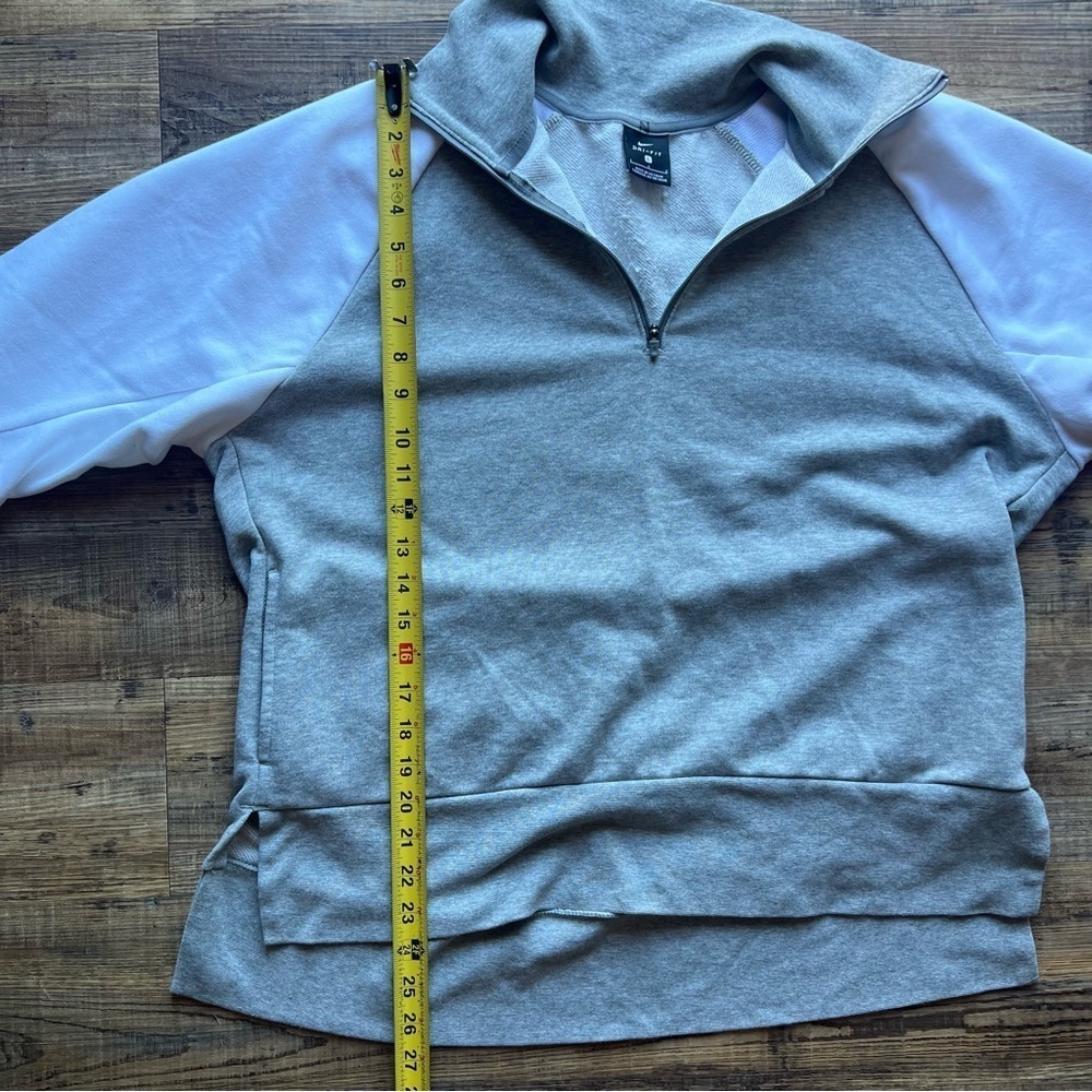 Nike Womens Dry Mock Neck 1/2 Zip Long Sleeve Sweatshirt White Gray Tan Sz Large - Picture 5 of 7